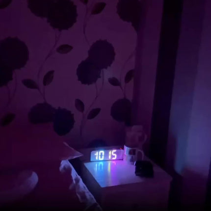 ProjectTime – Stijlvolle Digitale LED Wecker met Spiegel