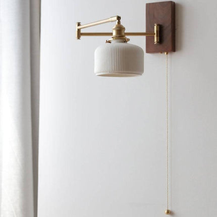 ChicGlow - Elegante Wandlamp van Hout en Keramiek