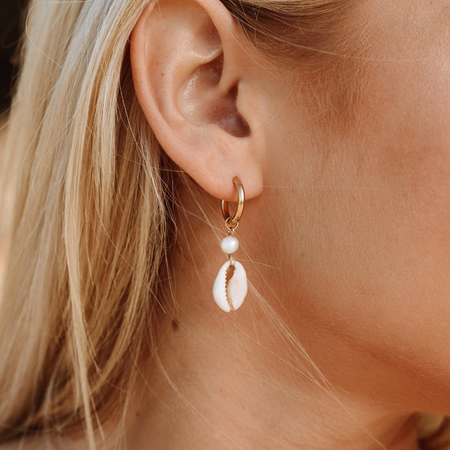 Elegant Cowrie Shell Earrings - Elara Collection