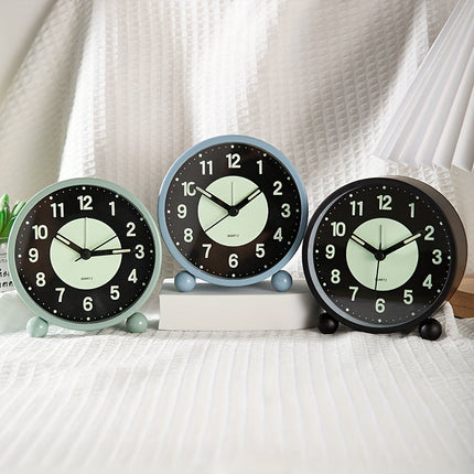 EleganceMetal Clock – Stijlvolle Metalen Wekker met Nachtlamp