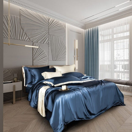 LuxLoom – Premium Moerbeizijde Beddengoed in Navy Blauw