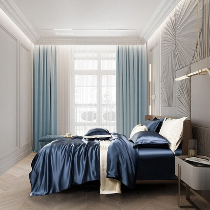 LuxLoom – Premium Moerbeizijde Beddengoed in Navy Blauw