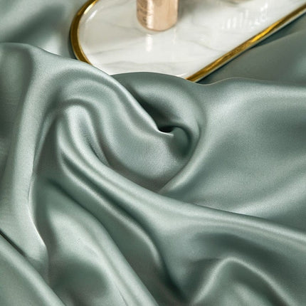 Premium Mulberry Silk Bedding Set – Luxe en Comfort