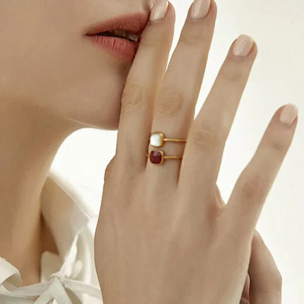 Charming Elvira Vintage Enamel Ring