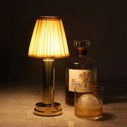 GleamLight Tafellamp - Verfijnde Messing Tafellamp voor Moderne Verlichting en Sfeer