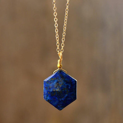 Lapis Lazuli Hexagon Necklace – Tijdloze Elegantie