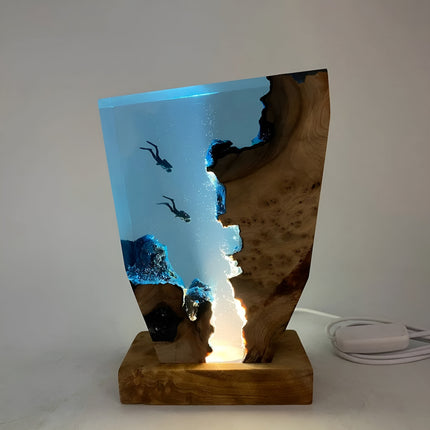 OceanGlow Luxe Verlichtende Tafellamp – Serene Epoxy Hars met USB Opladen