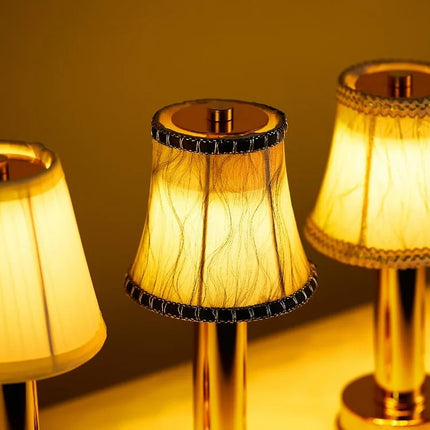 GleamLight Tafellamp - Verfijnde Messing Tafellamp voor Moderne Verlichting en Sfeer