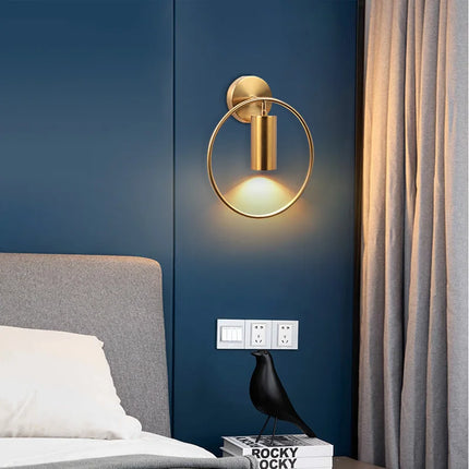FlammeStylée – Gouden Wandlamp voor Elegante Sfeer