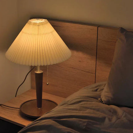 Elegante Vintage Houten Woodly Tafellamp -  Tafellamp met Geplooid Design