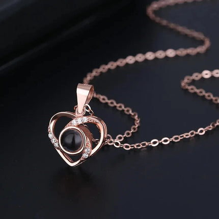EternalLove Necklace – Hartvormige Ketting in 100 Talen