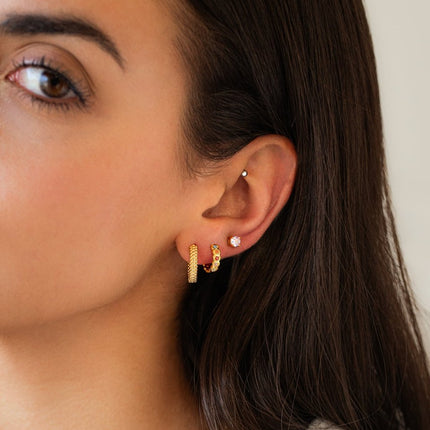 Aurilia Elegant Hoop Earrings