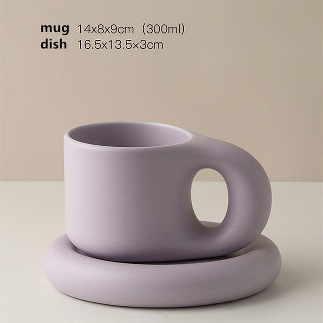 Timeless Elegance - Minimalistische Porseleinen Kop en Schotel Set