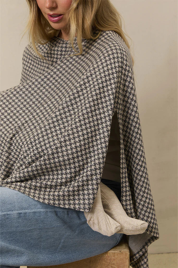 Bleu Toile Nursing Cover