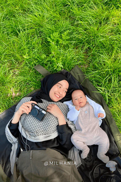 Bleu Toile Nursing Cover