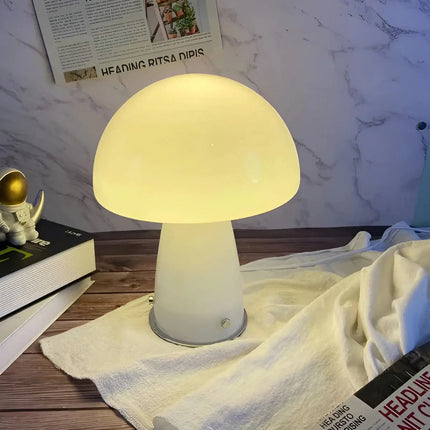 Scandinavische LED Paddenstoel Lamp - Elegantie en Warmte voor Jouw Interieur